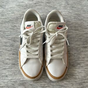Nike Court Legacy Shoes